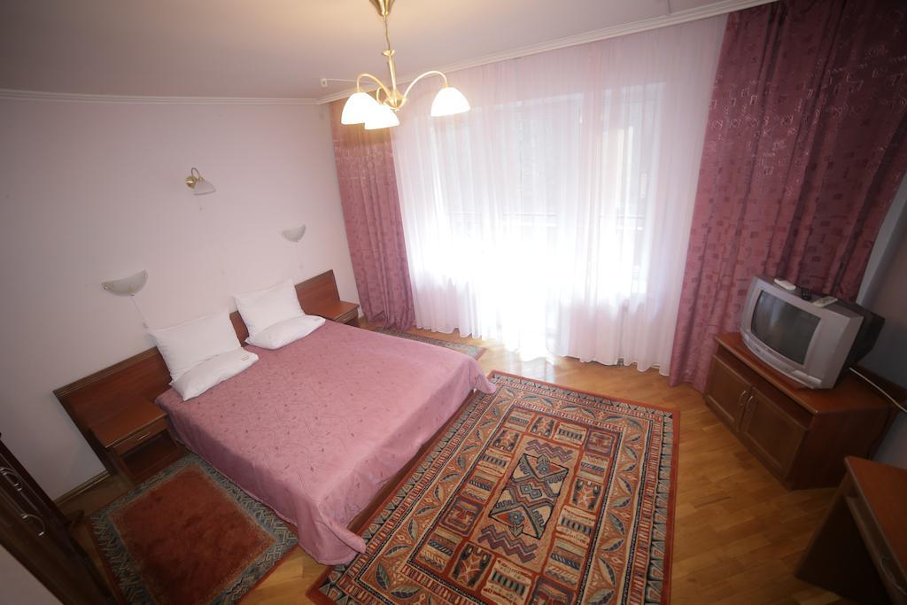 Hôtel Sonyachna Polyana Chambre photo